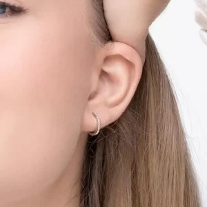 Creole Circle XS mit Diamanten, 12mm, 18 Karat Weißgold-LEAF New