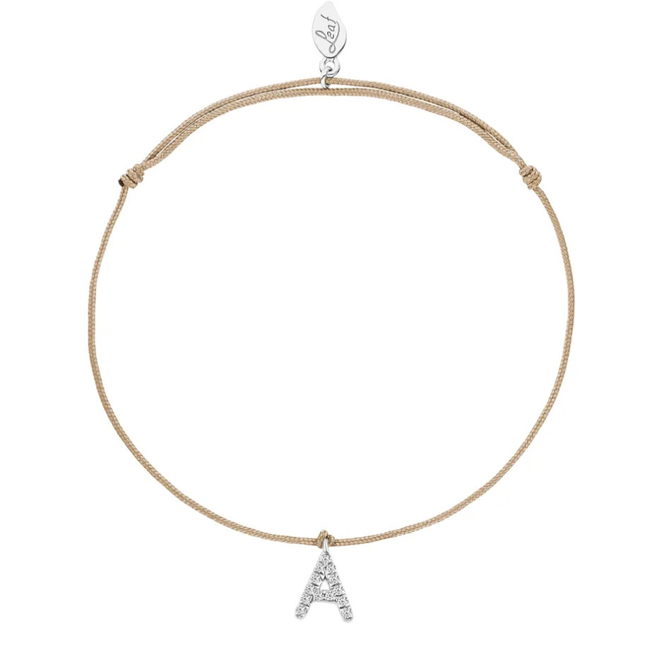 freundschaftsarmband_mit__0-1.webp Freundschaftsarmband mit Letter Charm, 14 Karat Weißgold mit Diamanten-LEAF Discount