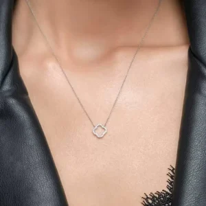 Halskette Clover mit Diamanten, 18 Karat Weißgold-LEAF Clearance