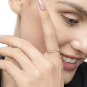 Ring Flash mit Diamanten, 18 Karat Rosegold-LEAF Fashion