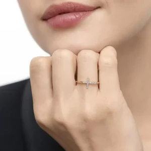 Ring Kreuz mit Diamanten, 18 Karat Rosegold-LEAF Sale