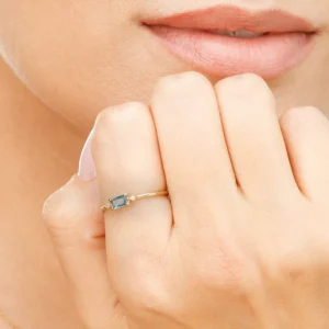 Ring London Blue Topaz, 14 Karat Gelbgold-LEAF Clearance