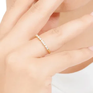 Ring mit Baguette Diamanten, 14 Karat Gelbgold-LEAF Best