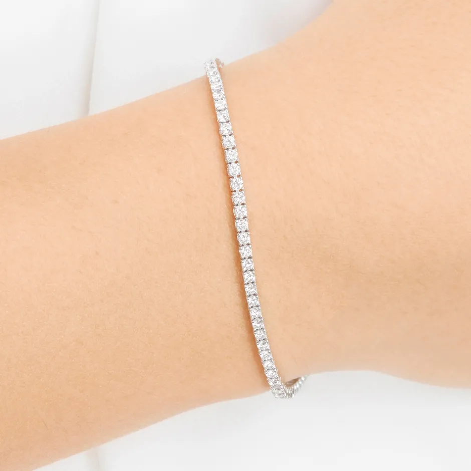 tennisarmband_mit_diamant_1-3.webp Tennisarmband mit Diamanten, 18 Karat Weißgold, 1.99ct-LEAF Best
