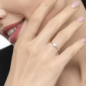Verlobungsring Pave II in 18 Karat Weißgold mit Diamanten-LEAF Best